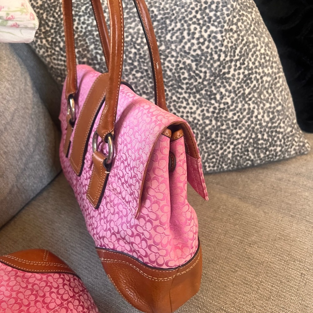 Coach Rare Pink and Brown Signature Ashley Flap Hampton Soho Shoulder Bag - Picture 3 of 8